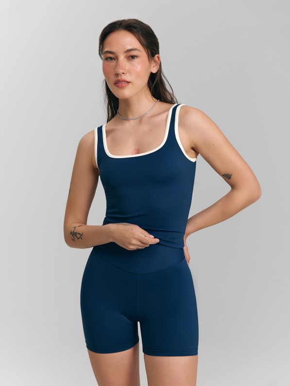T-shirt with accent piping, blue