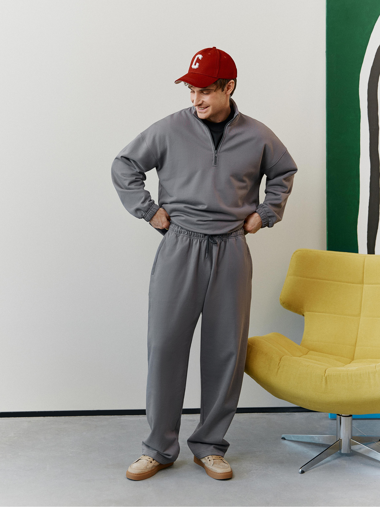 Men's grey sweatshirt with zipper