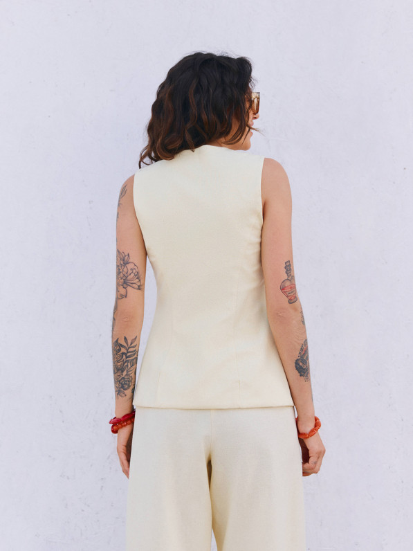 Asymmetrical linen vest, oily