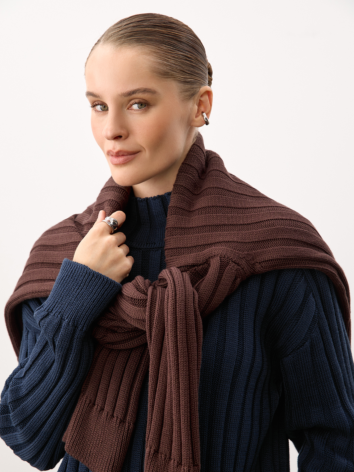 Knitted sweater, blue