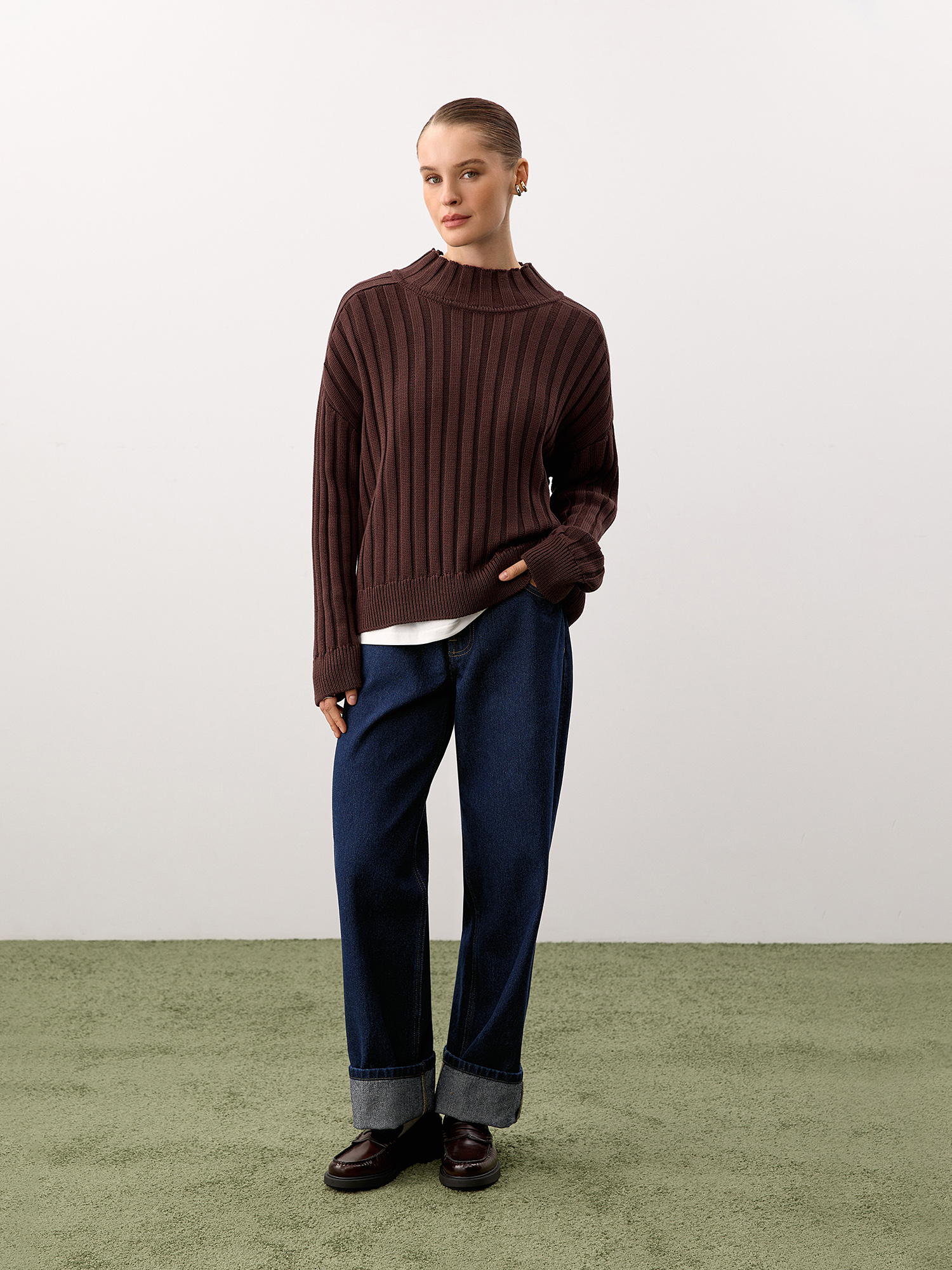Knitted sweater, brown