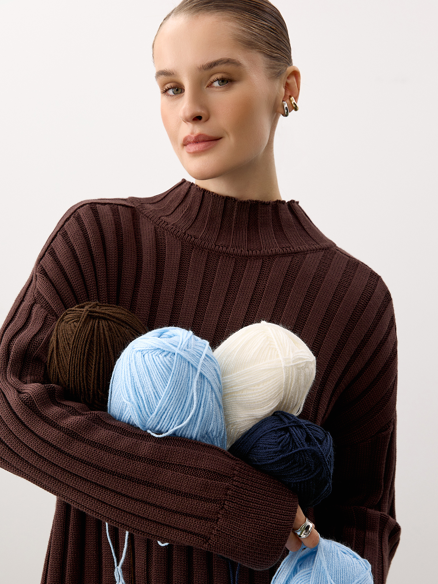 Knitted sweater, brown