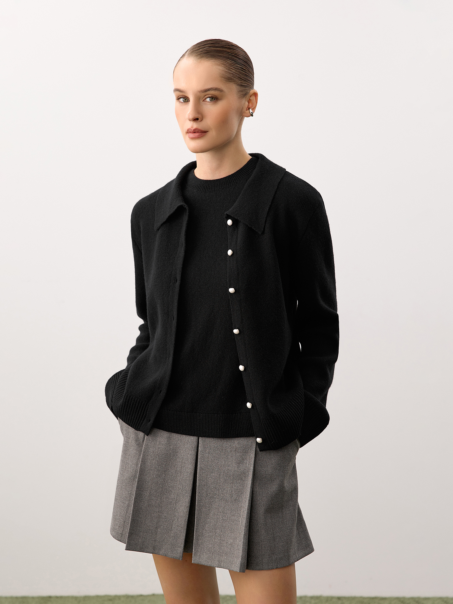 Wool cardigan, black