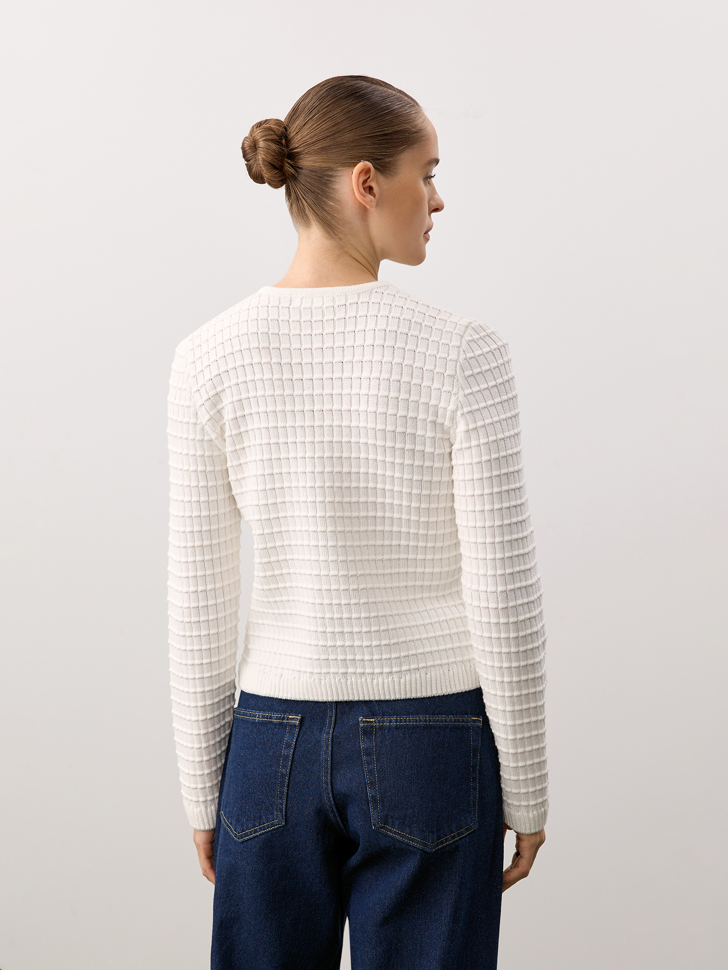 Knitted cardigan, milky