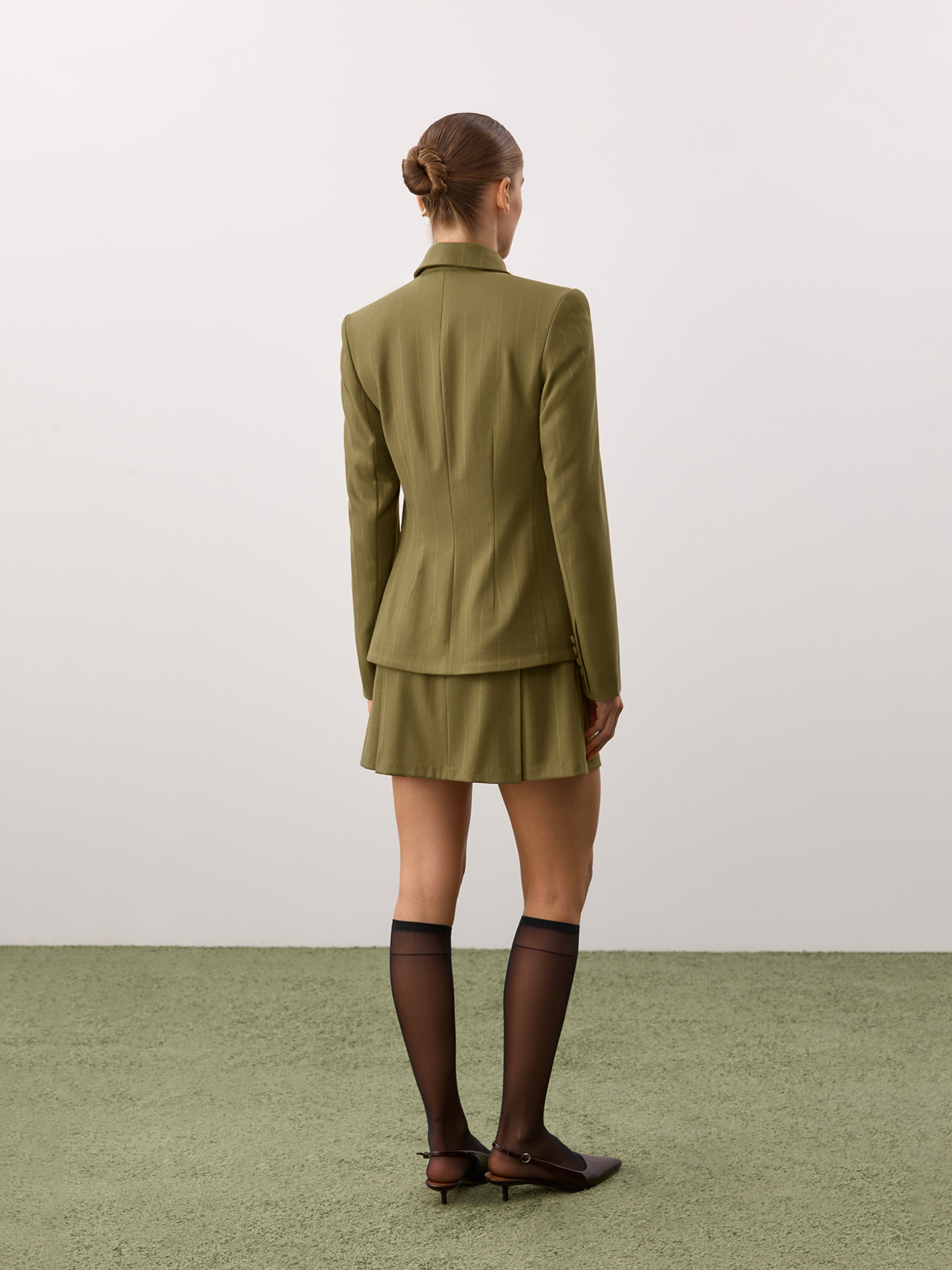 Fitted button-down jacket, olive