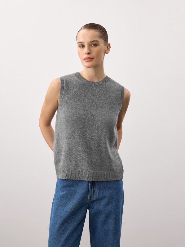Wool top, gray