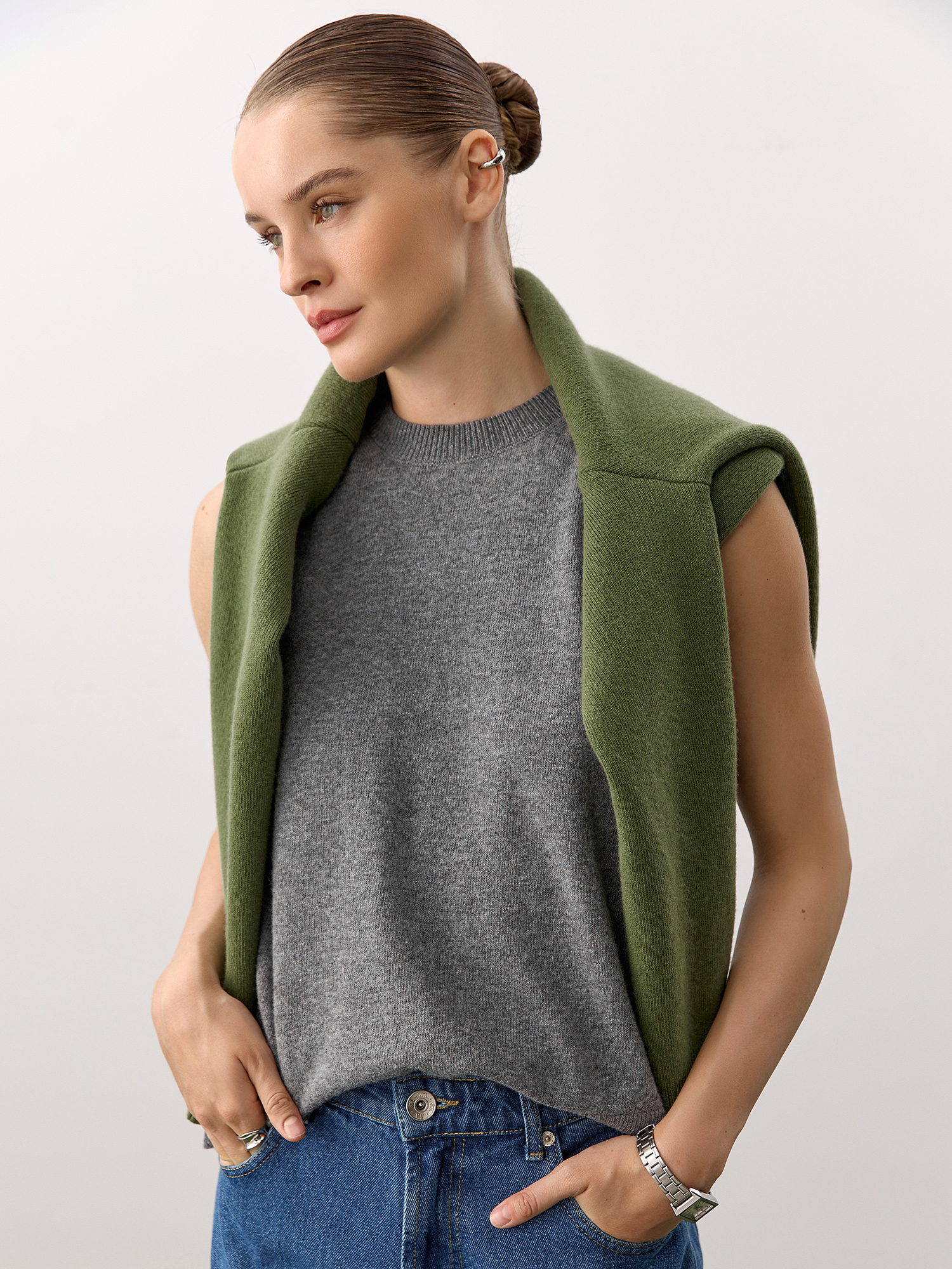 Wool top, gray
