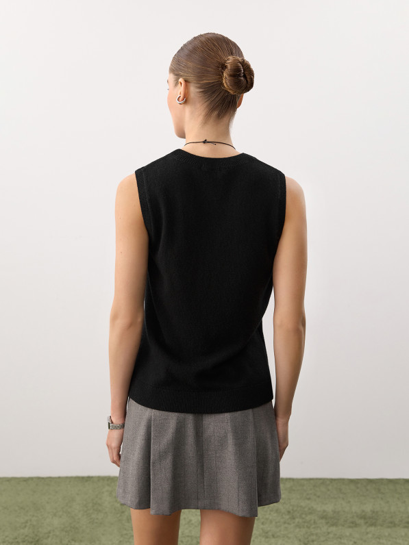 Wool top, black