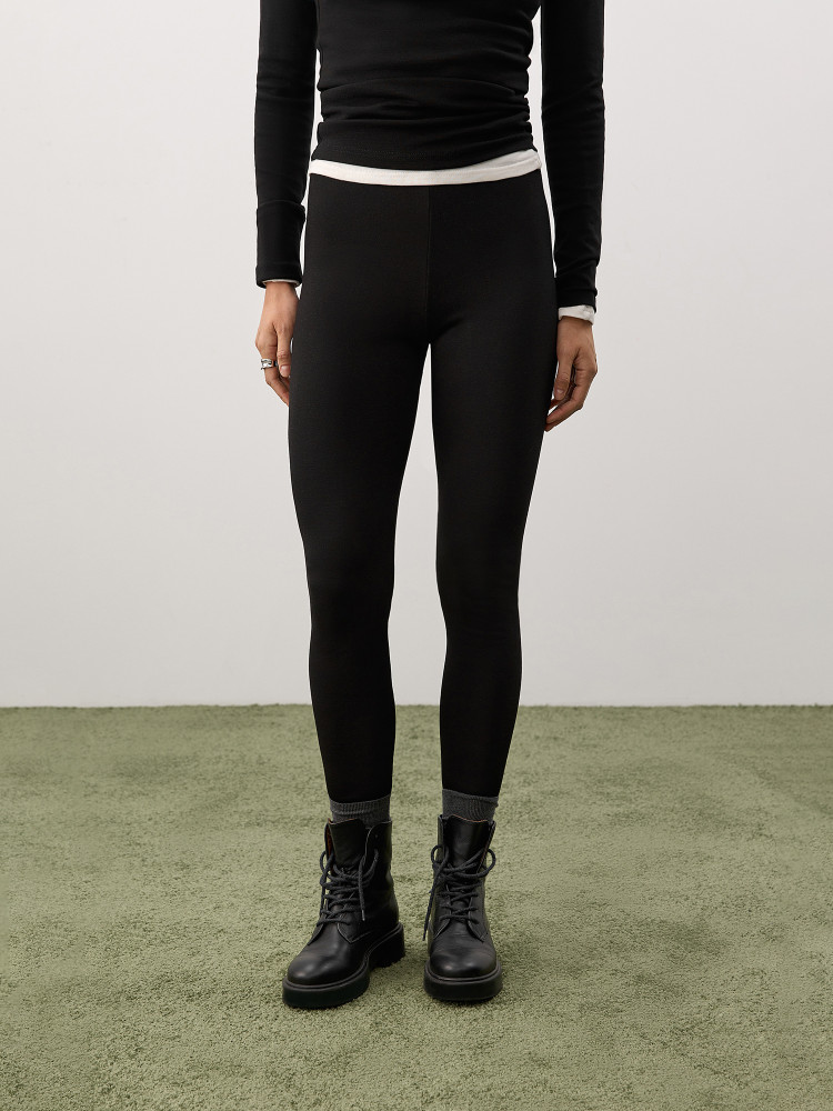Black insulated leggings