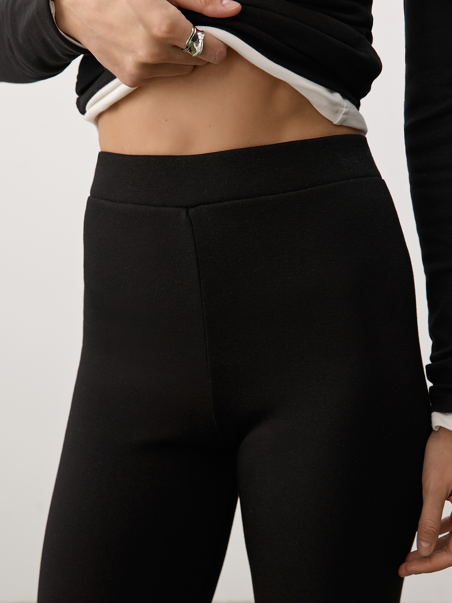 Black insulated leggings