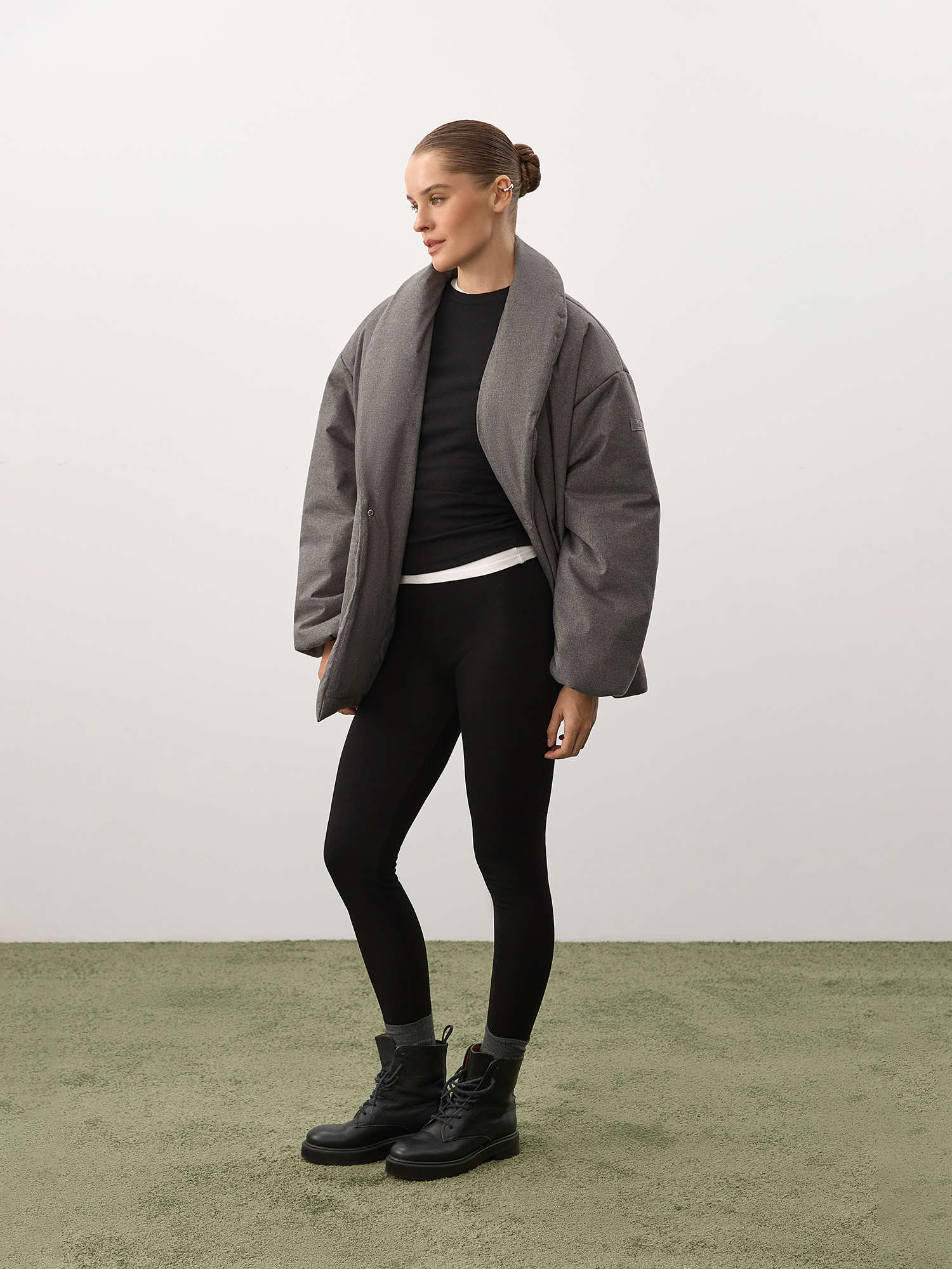 Black insulated leggings