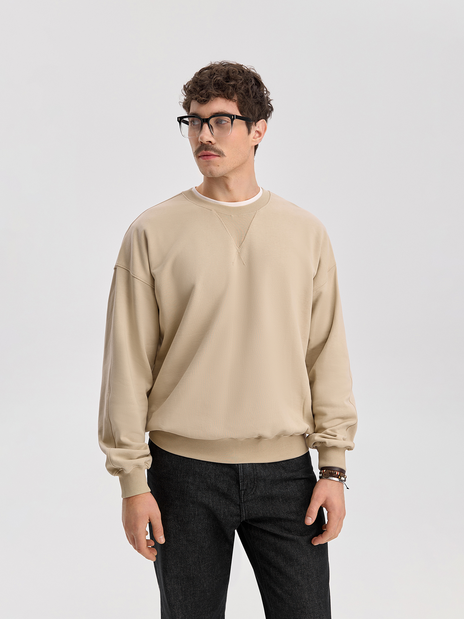 Men's beige sweatshirt 