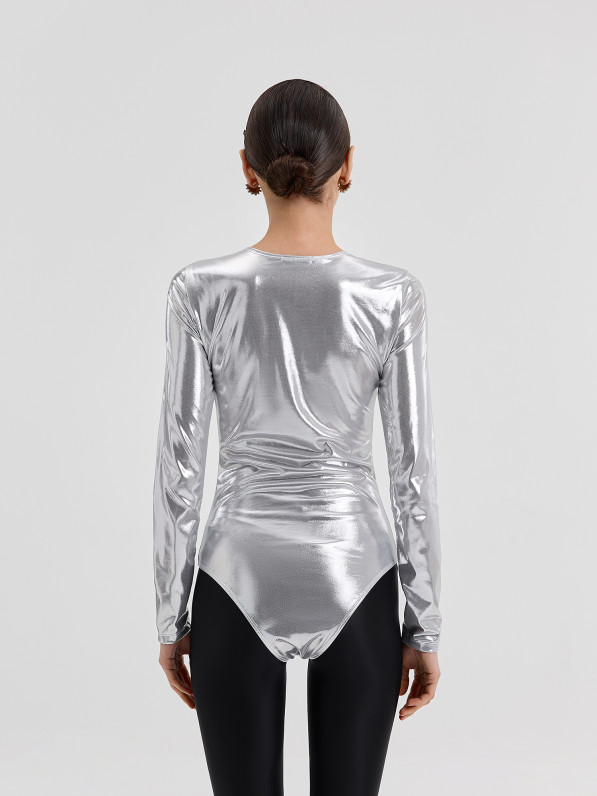 Shiny body, silver