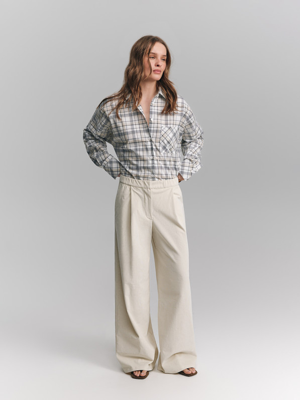 Loose-fitting corduroy pants, milky