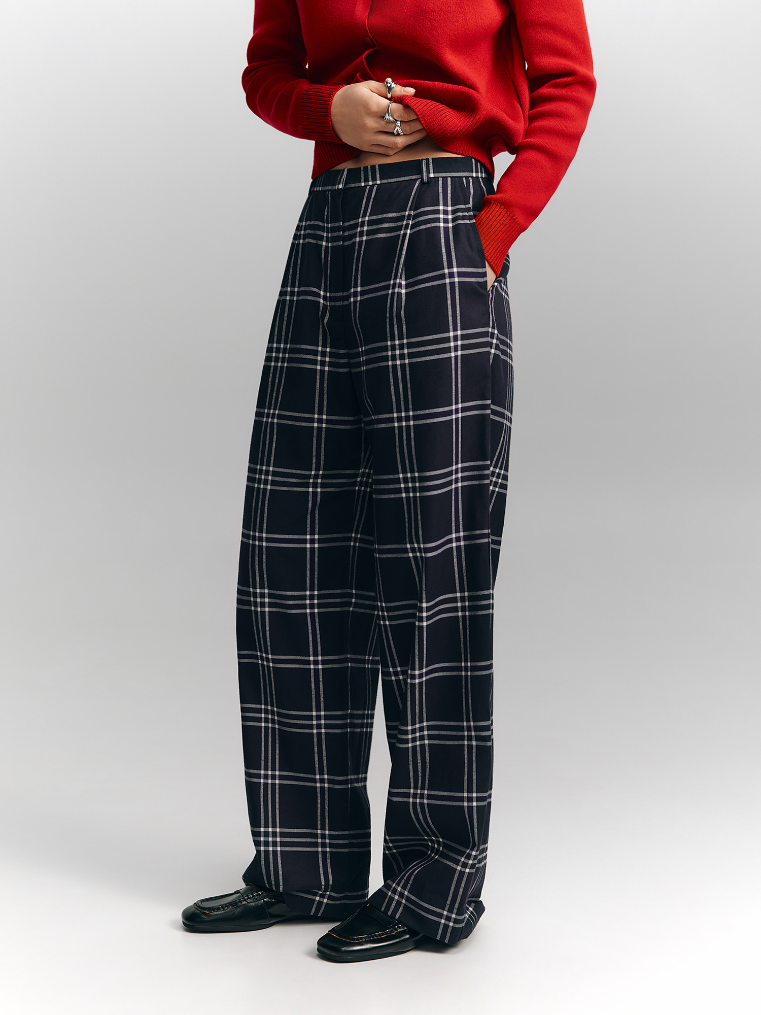 Checkered pants, dark blue