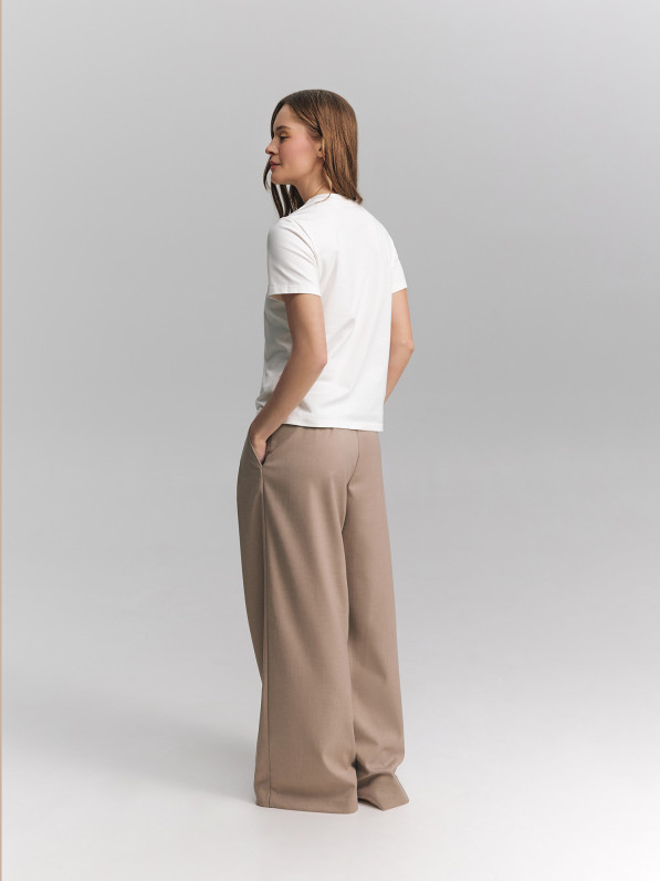 Basic T-shirt, milky