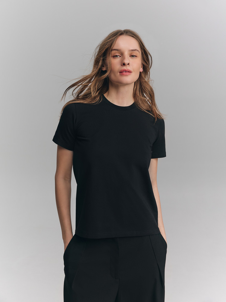 Basic T-shirt, black