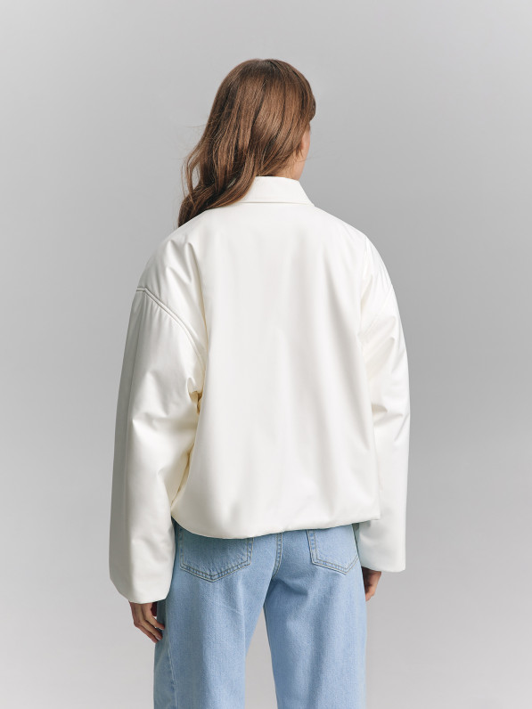 Jacket with patch pockets, milky