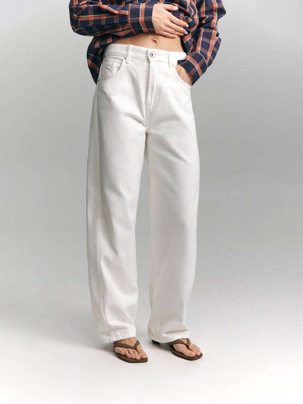 Wide straight jeans, white