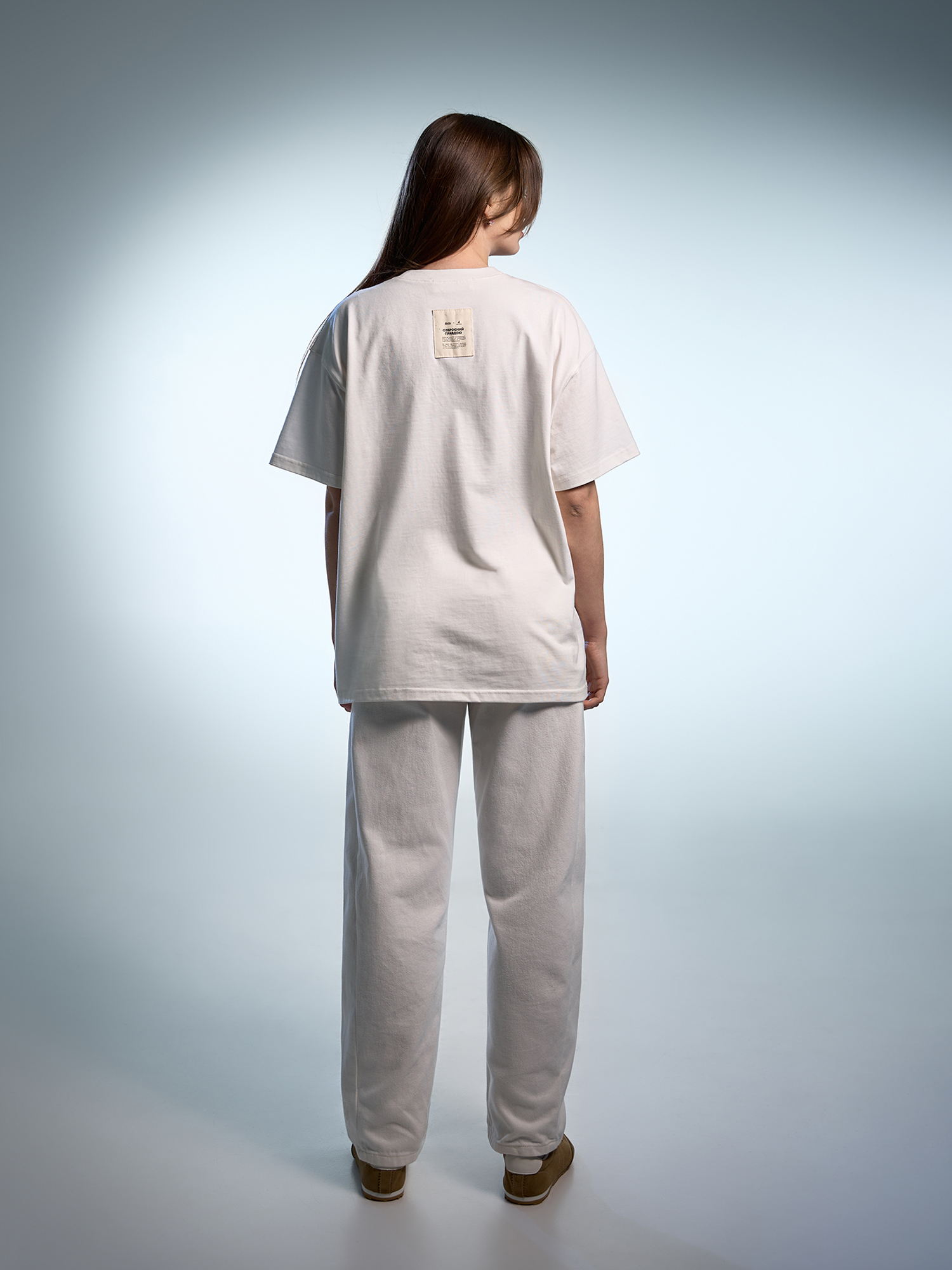 Unisex T-shirt "Pravda", milky