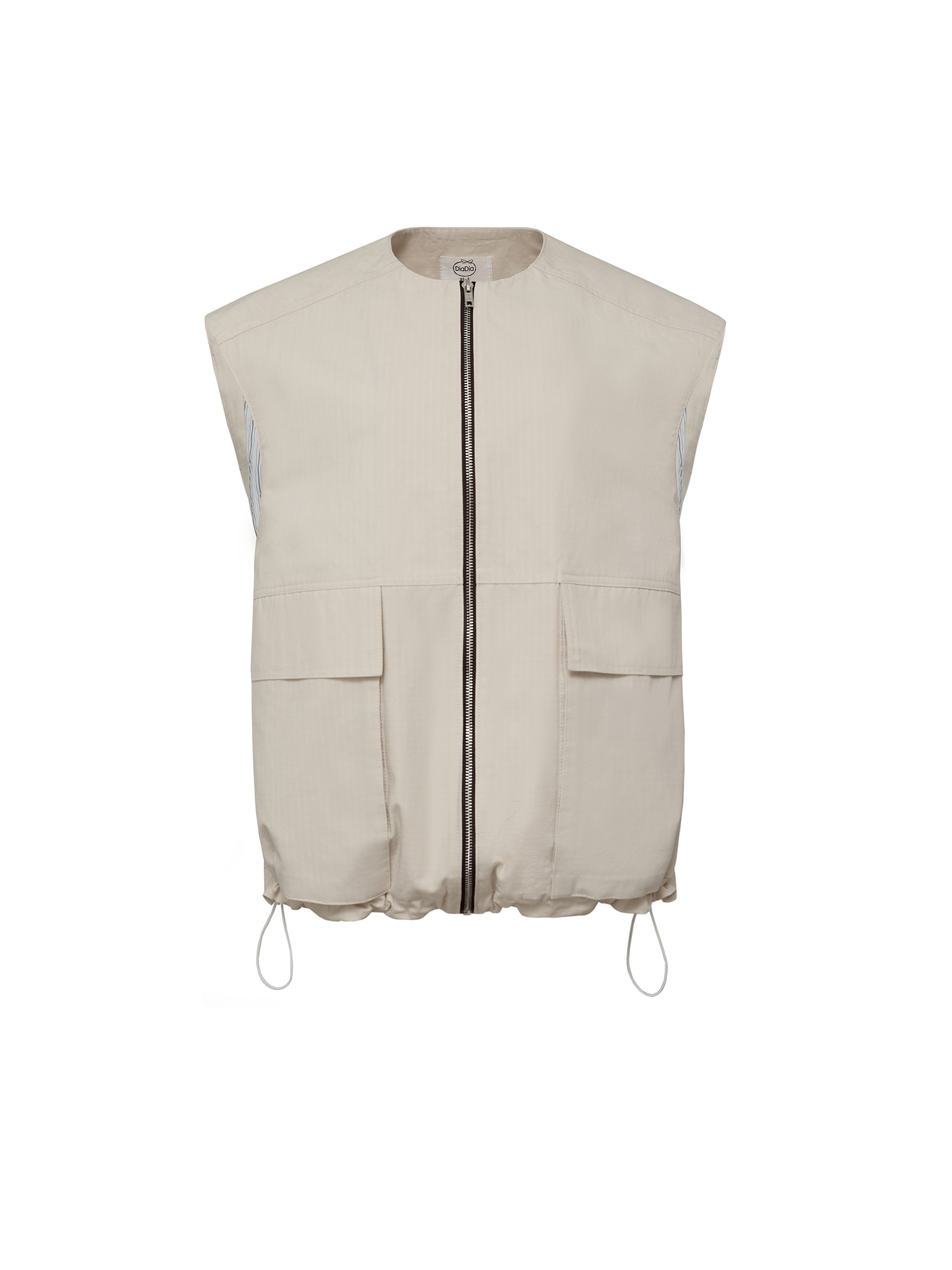 Sleeveless top with voluminous pockets, light beige