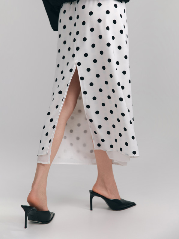 Polka dot skirt, milky