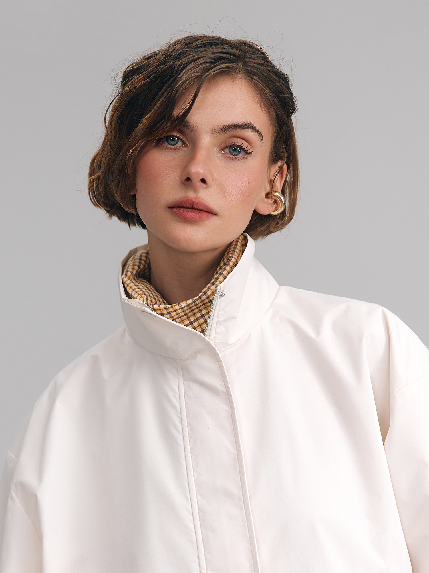 Windbreaker, milky