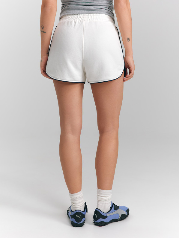 Shorts with accent piping, knitted, milky