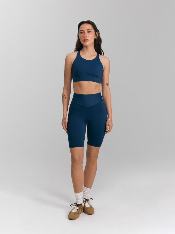 Top, dark blue