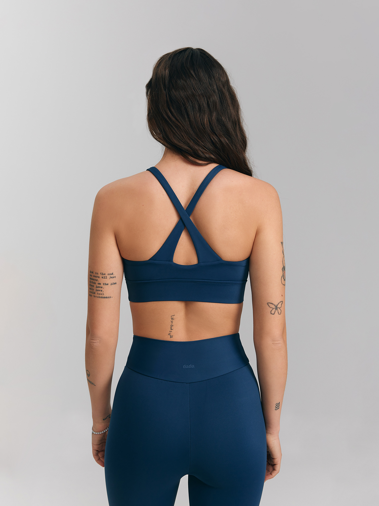 Top, dark blue