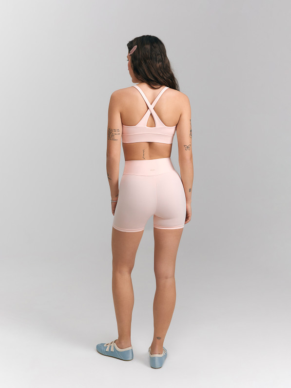Short bike shorts, light pink
