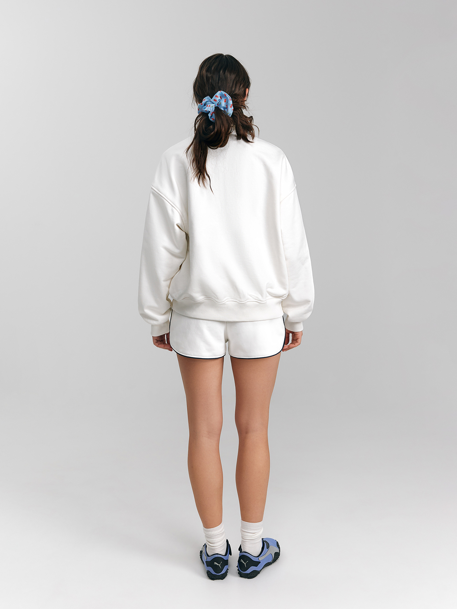 Sweatshirt "Nesamovyte", milky