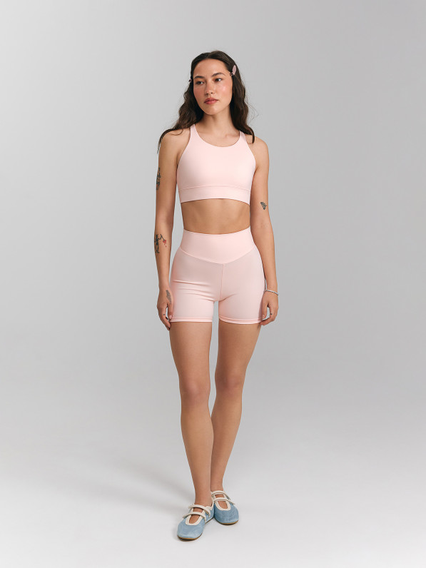 Short bike shorts, light pink