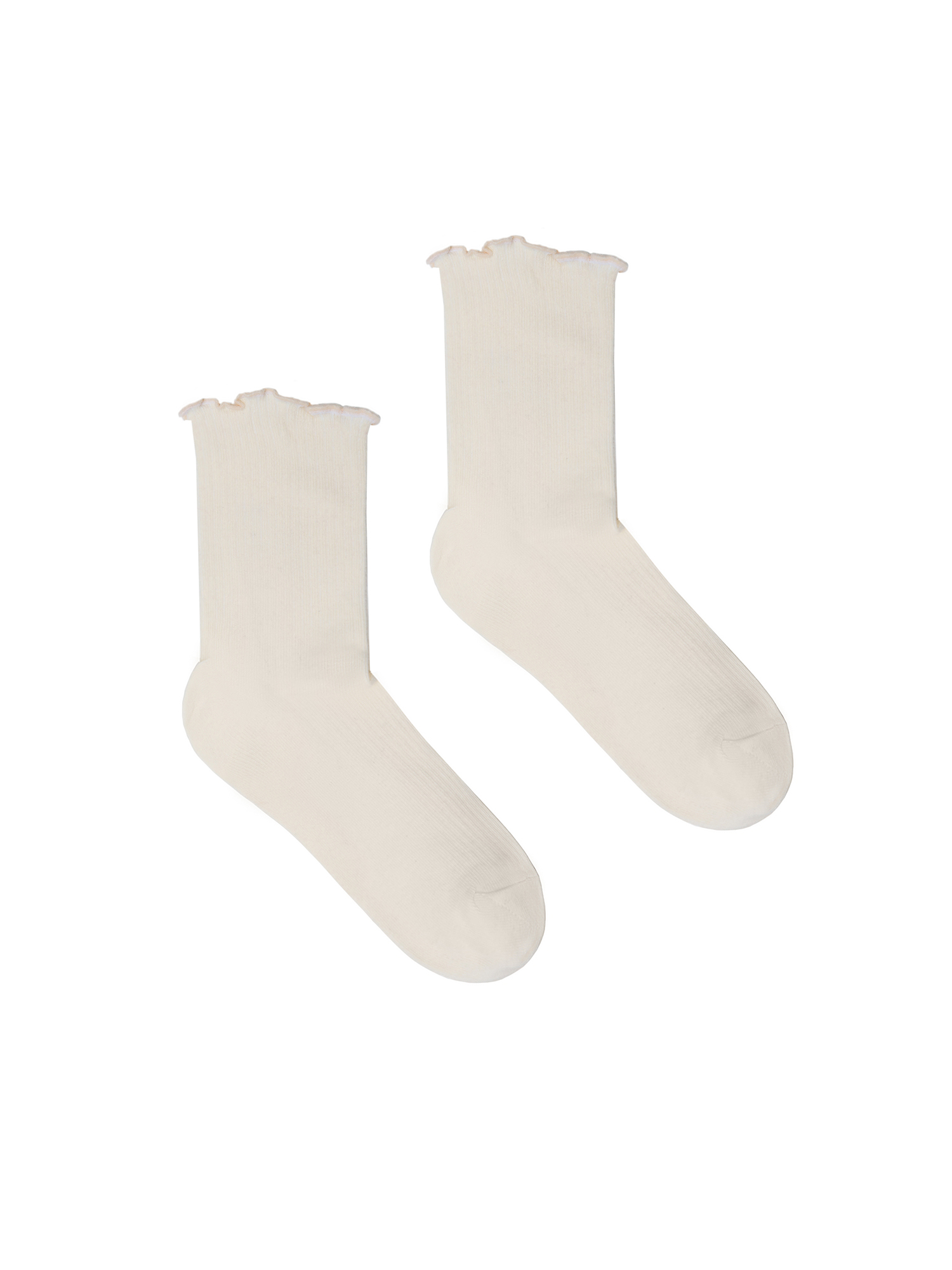 Ruffled socks, oil