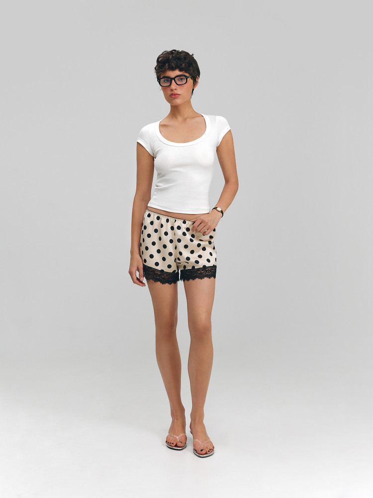 Satin polka dot shorts, beige