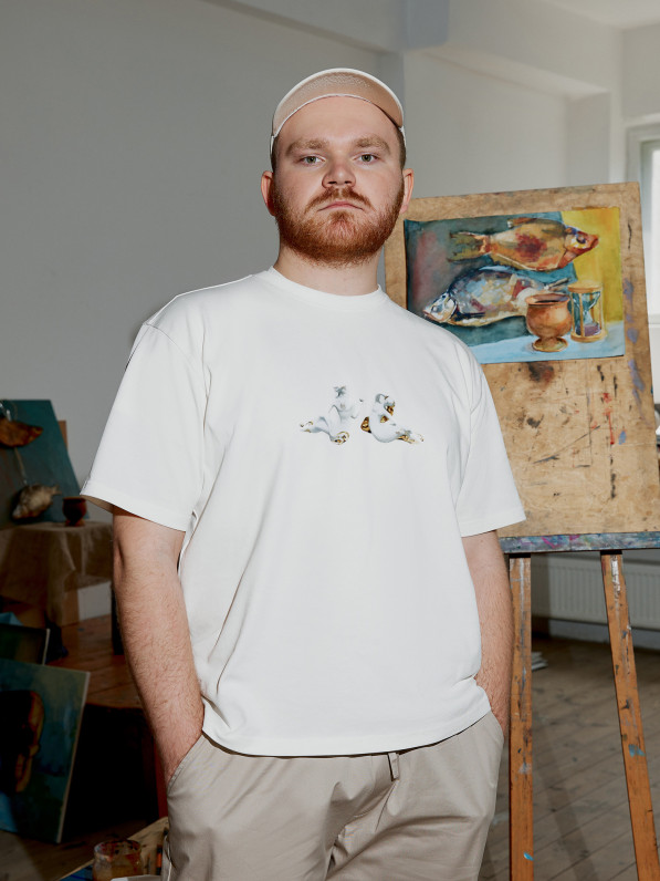 T-shirt "Grandma says hi!", milky