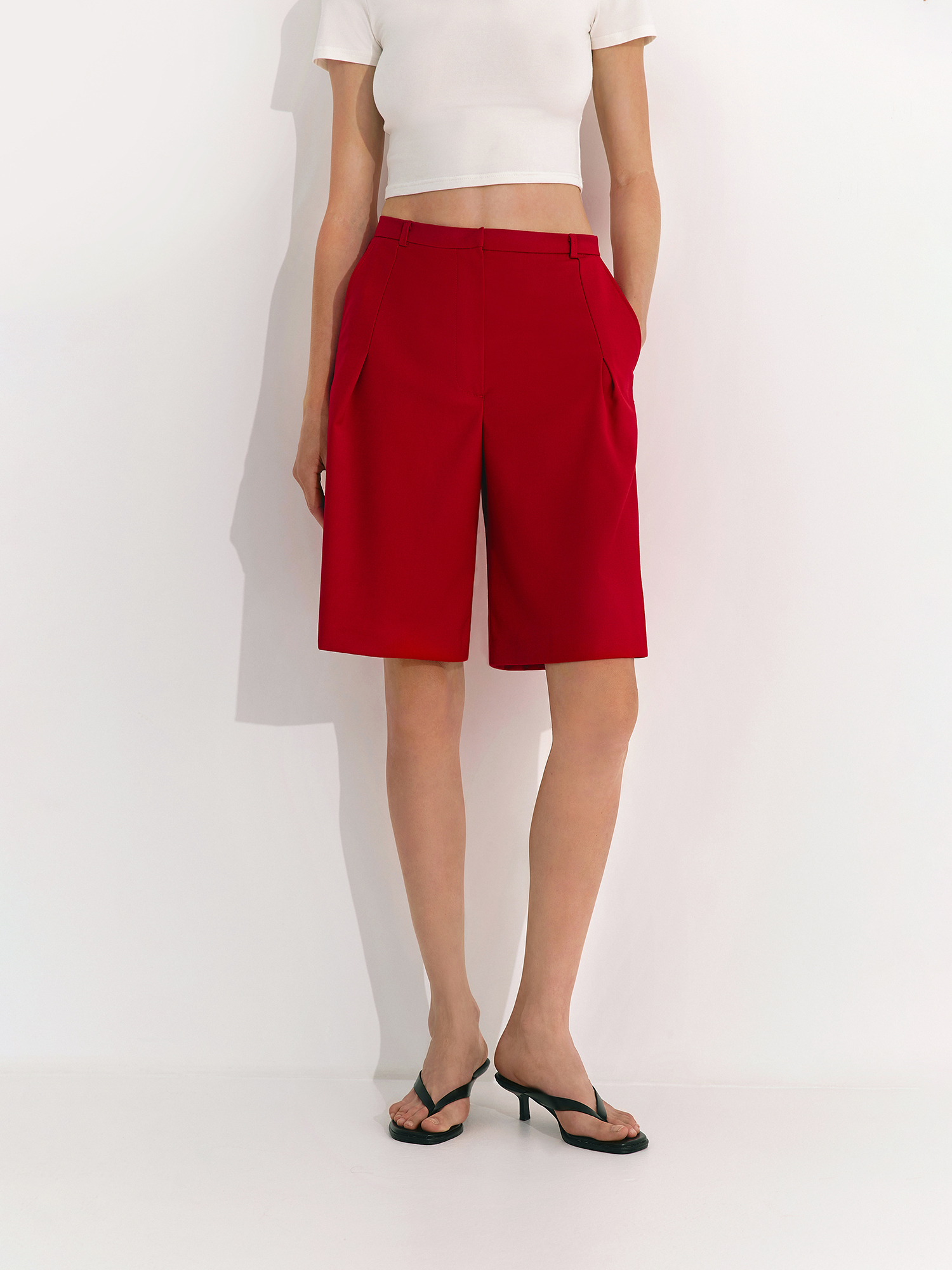 Bermuda shorts, red