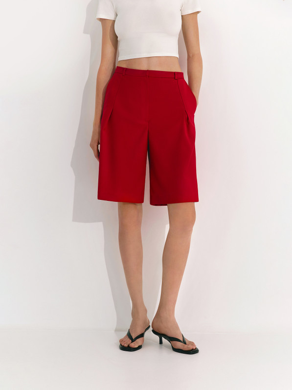 Bermuda shorts, red